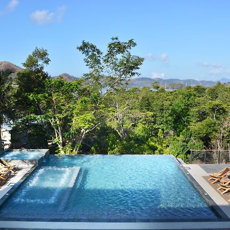 The Funny Lion - Coron Hotel Luaran gambar