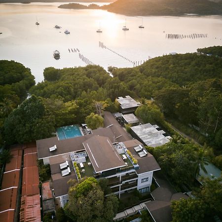 The Funny Lion - Coron Hotel Luaran gambar