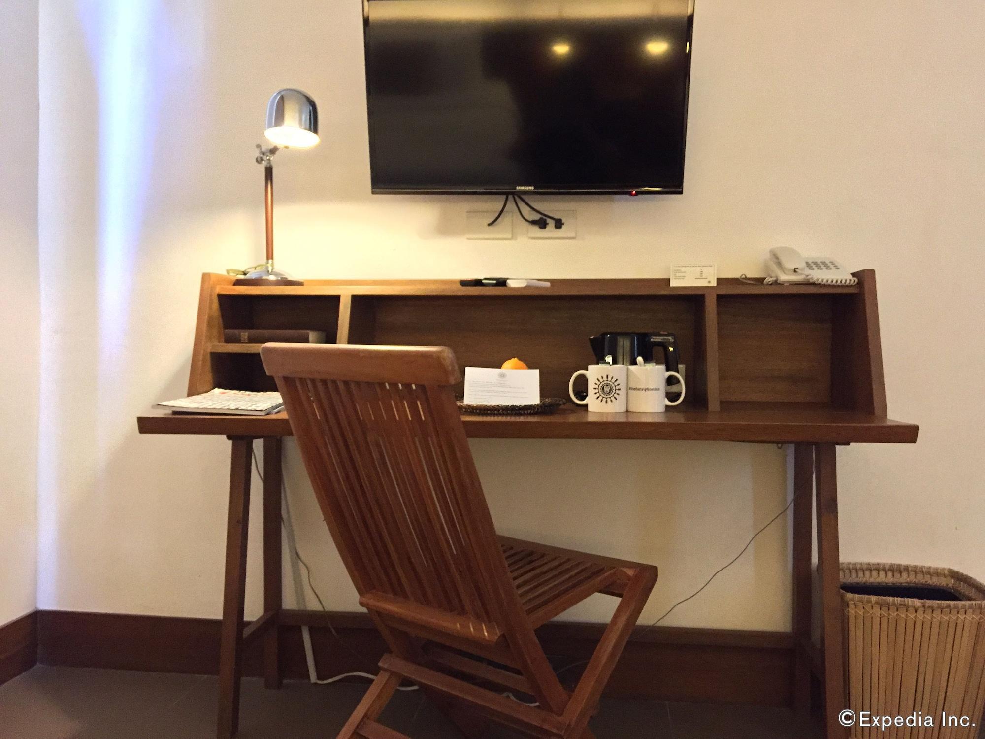 The Funny Lion - Coron Hotel Luaran gambar