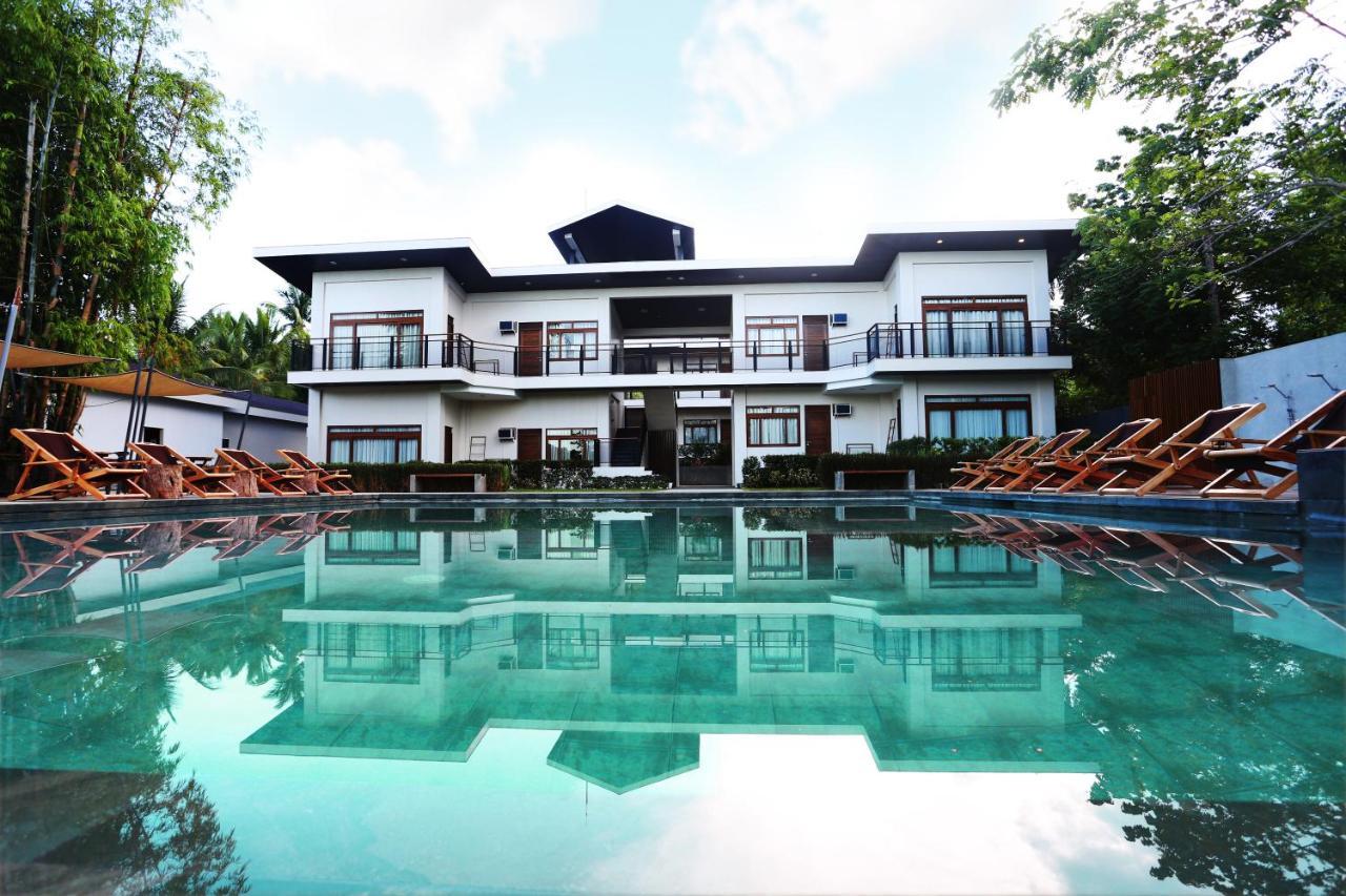 The Funny Lion - Coron Hotel Luaran gambar
