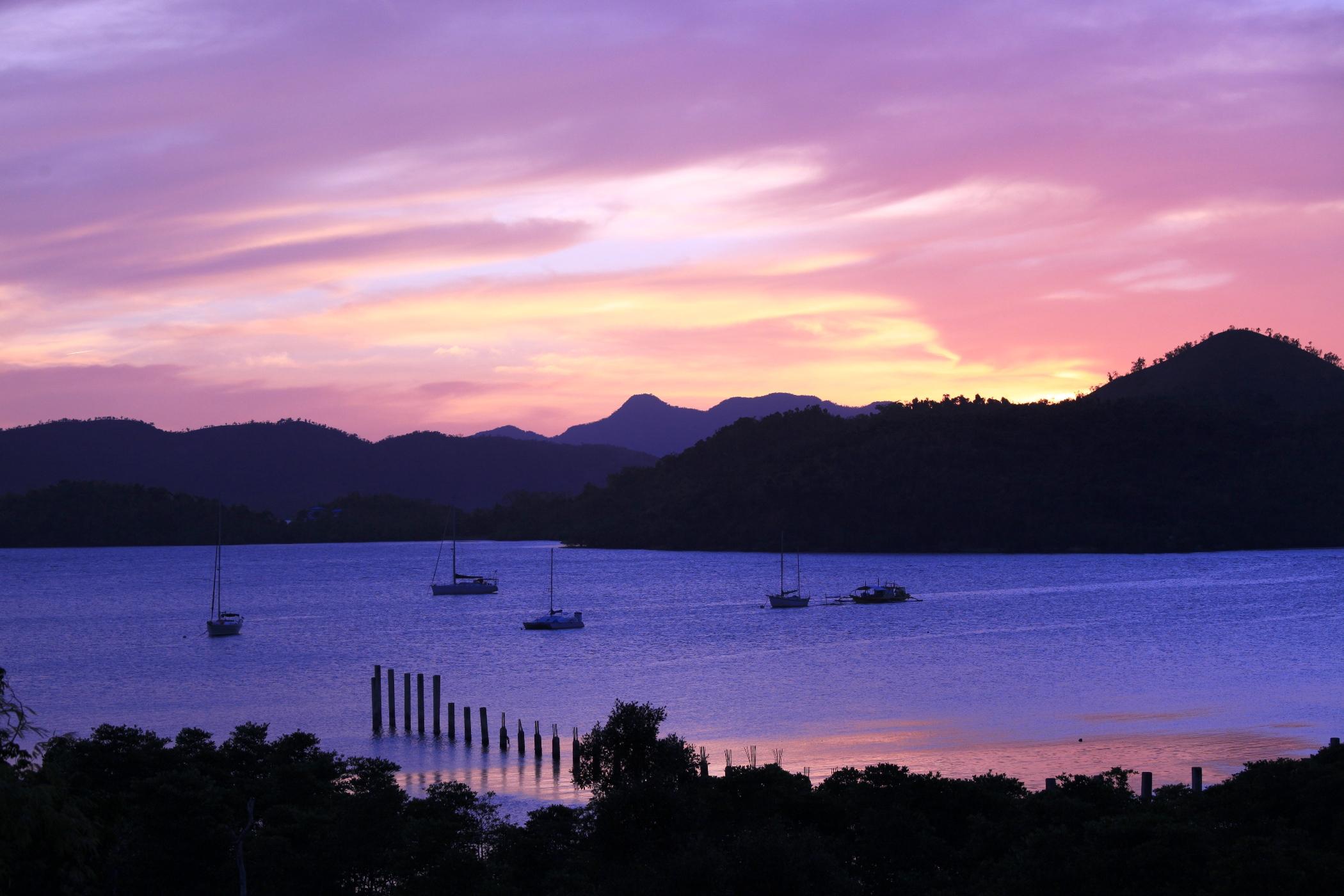 The Funny Lion - Coron Hotel Luaran gambar