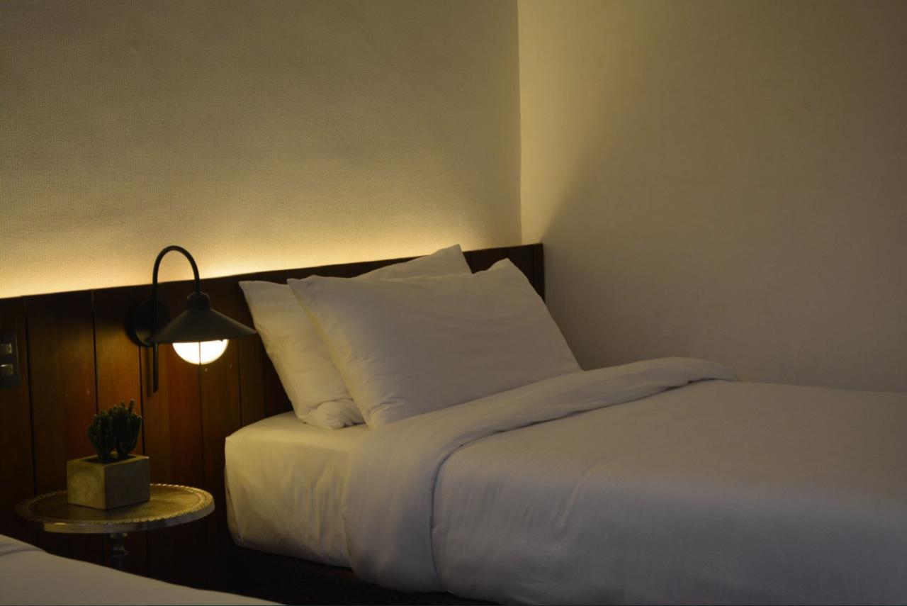 The Funny Lion - Coron Hotel Luaran gambar