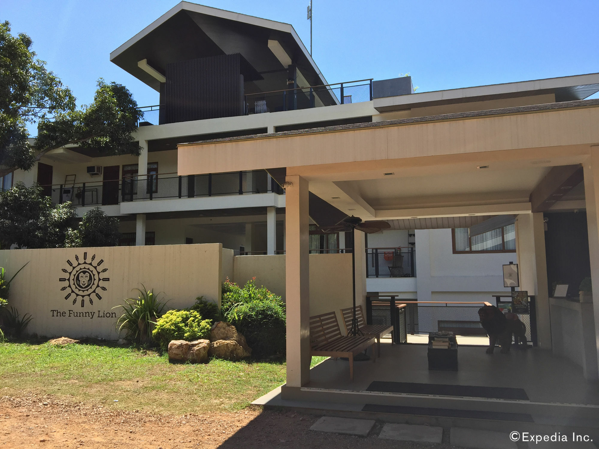 The Funny Lion - Coron Hotel Luaran gambar
