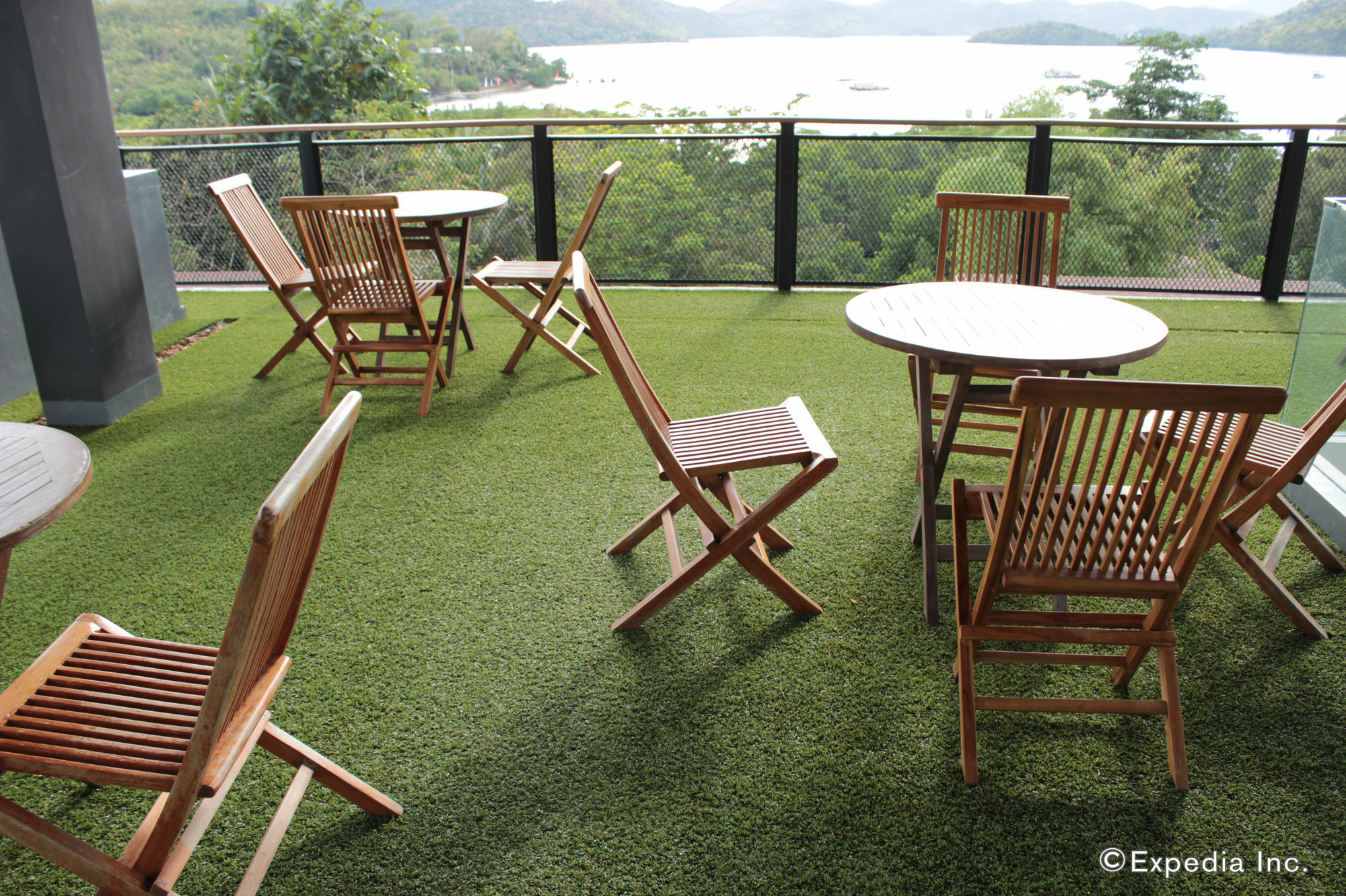 The Funny Lion - Coron Hotel Luaran gambar