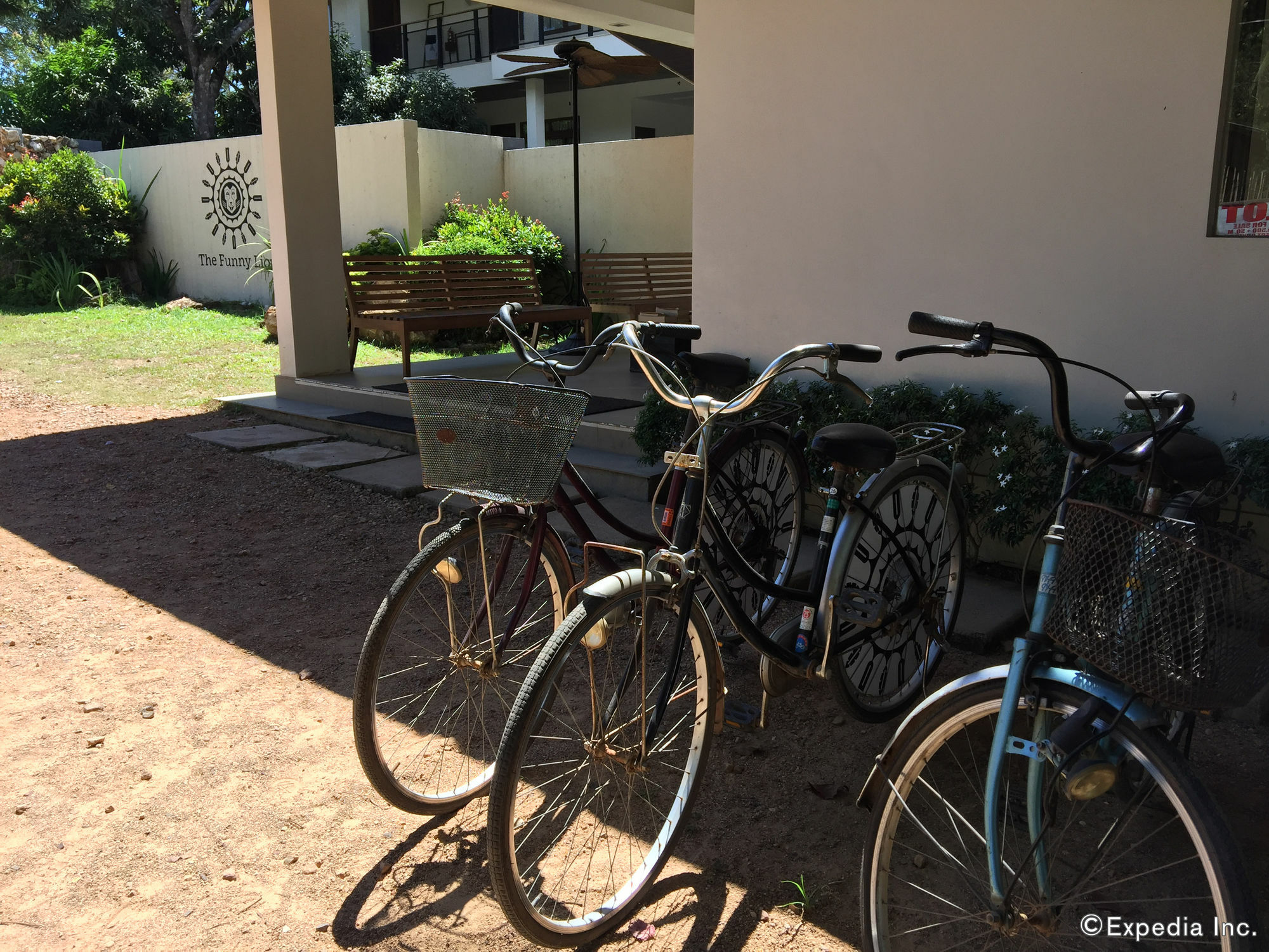 The Funny Lion - Coron Hotel Luaran gambar