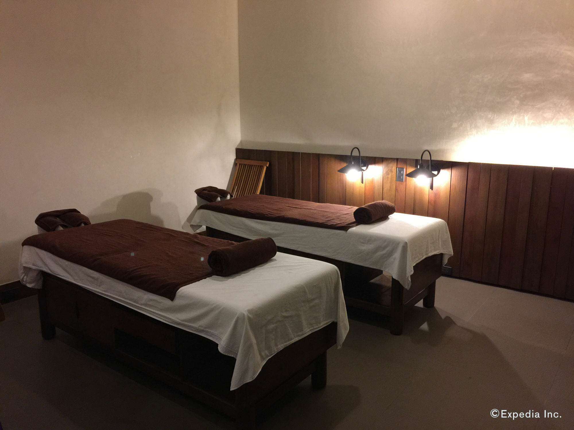 The Funny Lion - Coron Hotel Luaran gambar