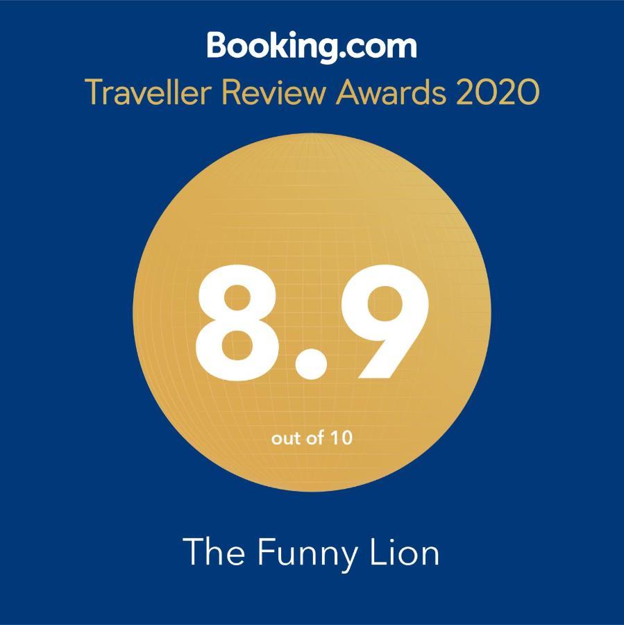 The Funny Lion - Coron Hotel Luaran gambar